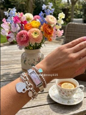 🎀Gucci watch pink🩷gucci watch silver gucci watch slim vintage bracelet watch